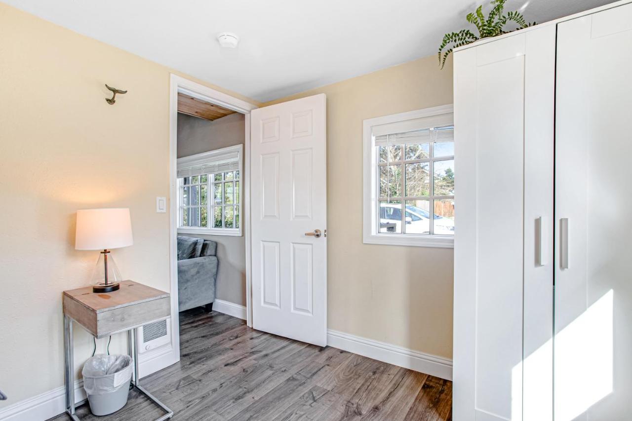 Вилла Siletz Bay Getaway Линкольн-Сити Экстерьер фото