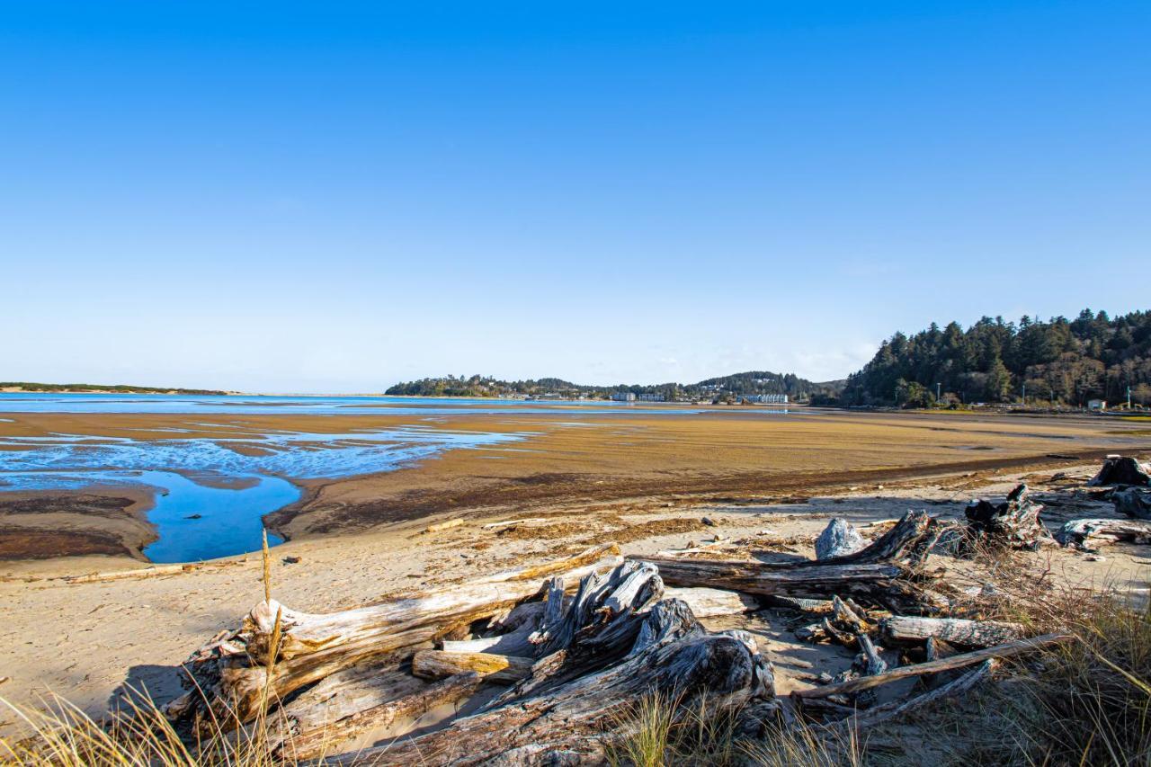 Вилла Siletz Bay Getaway Линкольн-Сити Экстерьер фото