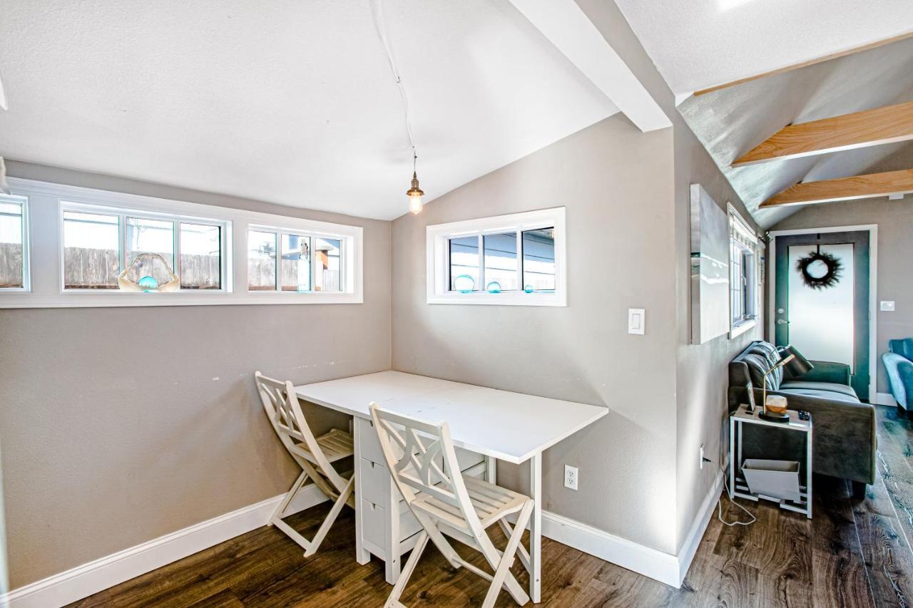 Вилла Siletz Bay Getaway Линкольн-Сити Экстерьер фото