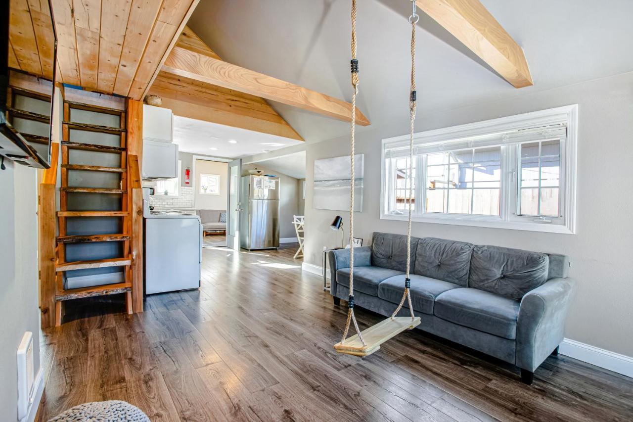 Вилла Siletz Bay Getaway Линкольн-Сити Экстерьер фото