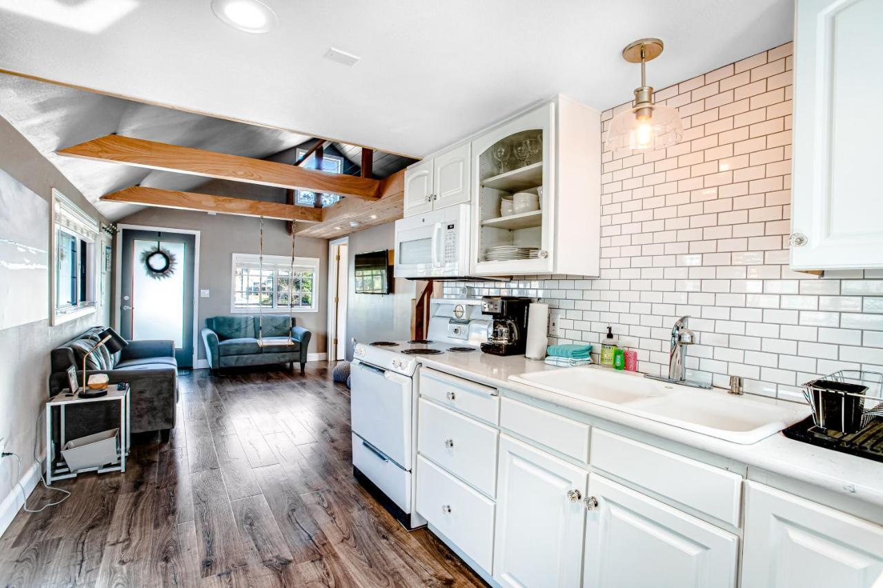 Вилла Siletz Bay Getaway Линкольн-Сити Экстерьер фото