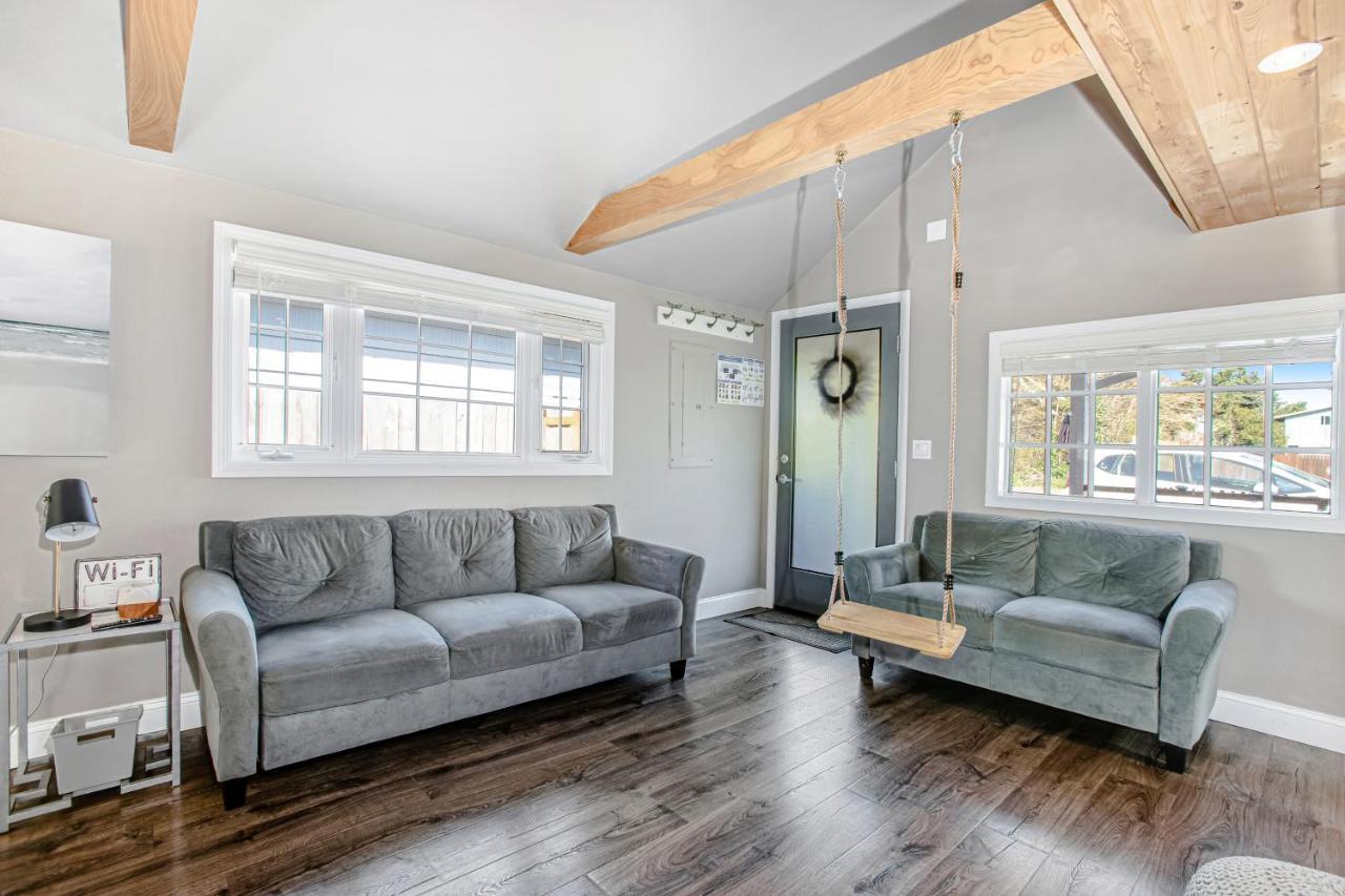 Вилла Siletz Bay Getaway Линкольн-Сити Экстерьер фото